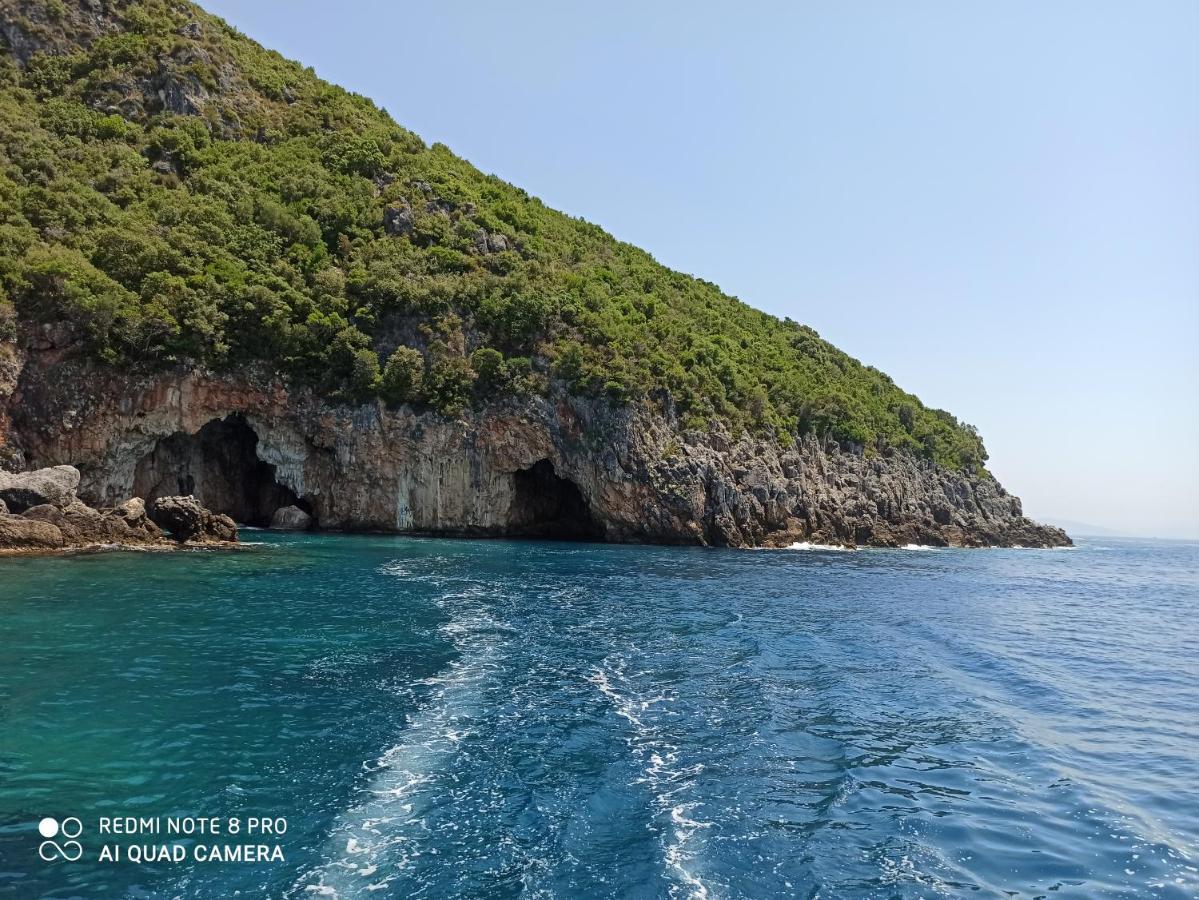 George Hotel Rooms&Suites Himare Exterior photo